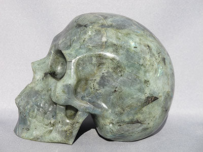 L-L-2383-rl : 6-Inch Rainbow Light Labradorite Crystal Skull