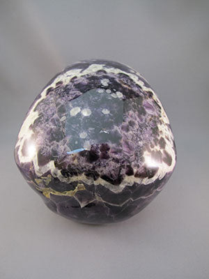 CA-L-4257 : Chevron Amethyst Crystal Skull