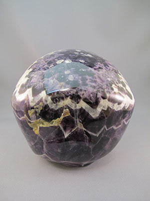 CA-L-4257 : Chevron Amethyst Crystal Skull