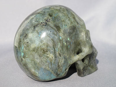 L-L-682-rl :  4-Inch Rainbow Light Labradorite Crystal Skull