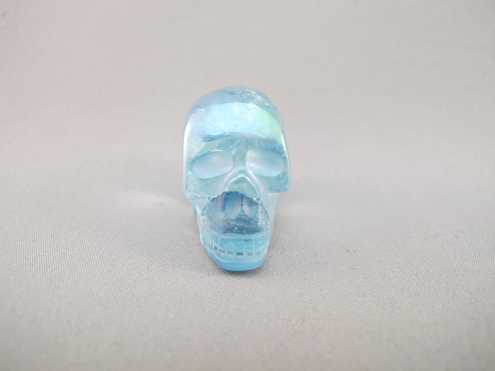 A-AA-S-20 : 20 g Adoption Aqua Aura Crystal Skull