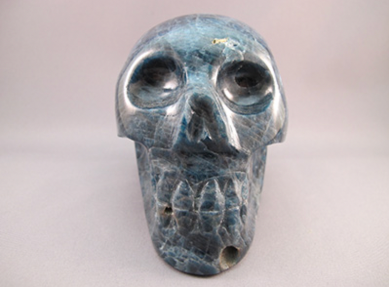 AP-L-1241 : Apatite Crystal Skull