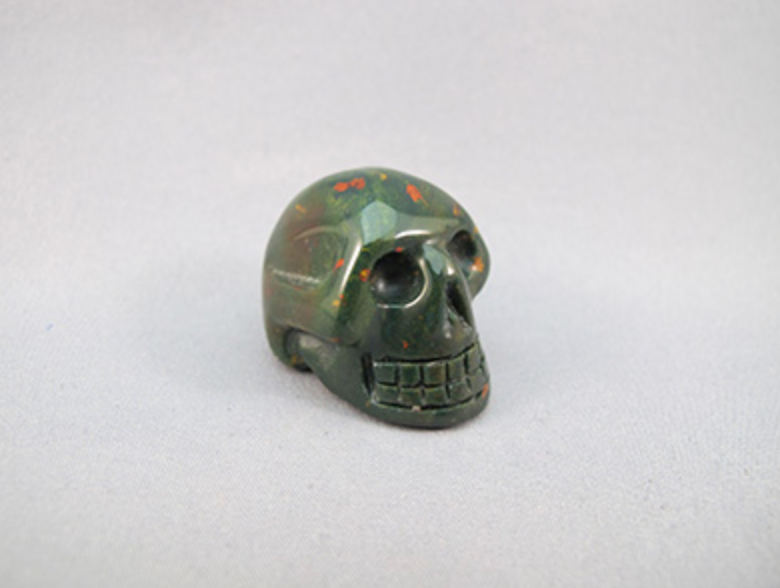 B-S-25 : Bloodstone Crystal Skull