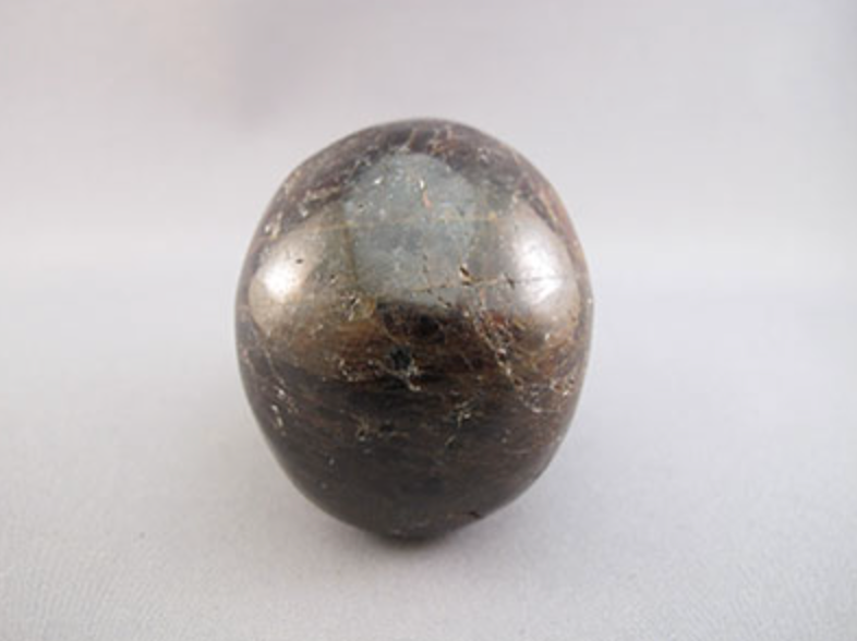 G-M-286  : Garnet Crystal Skull