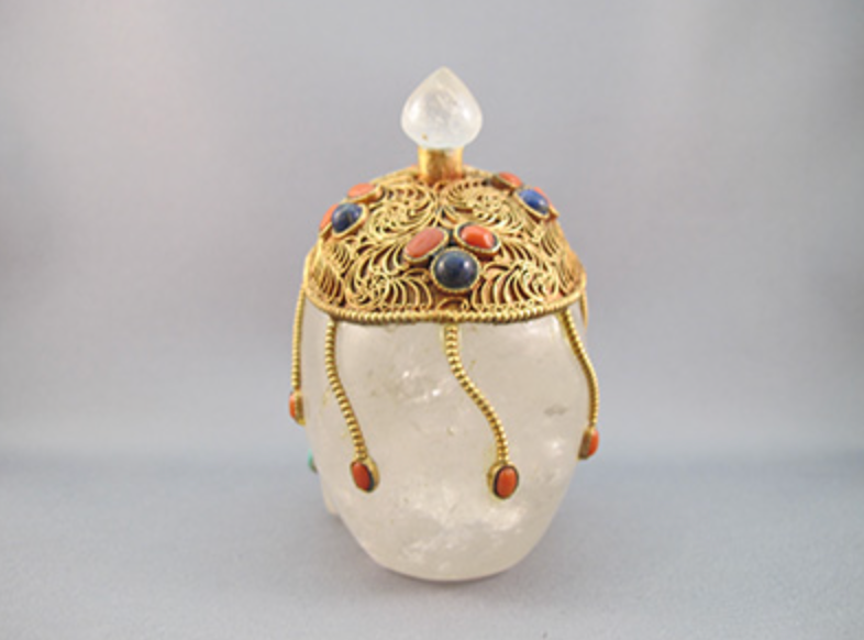 HQ-L-594 : Treasured Tibetan Crystal Skull