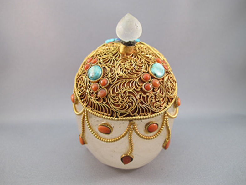 HQ-L-735 : Treasured Tibetan Crystal Skull
