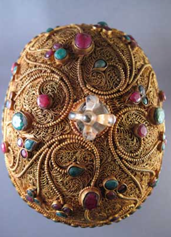HQ-L-4415 : Jewel-Encrusted Tibetan Crystal Skull
