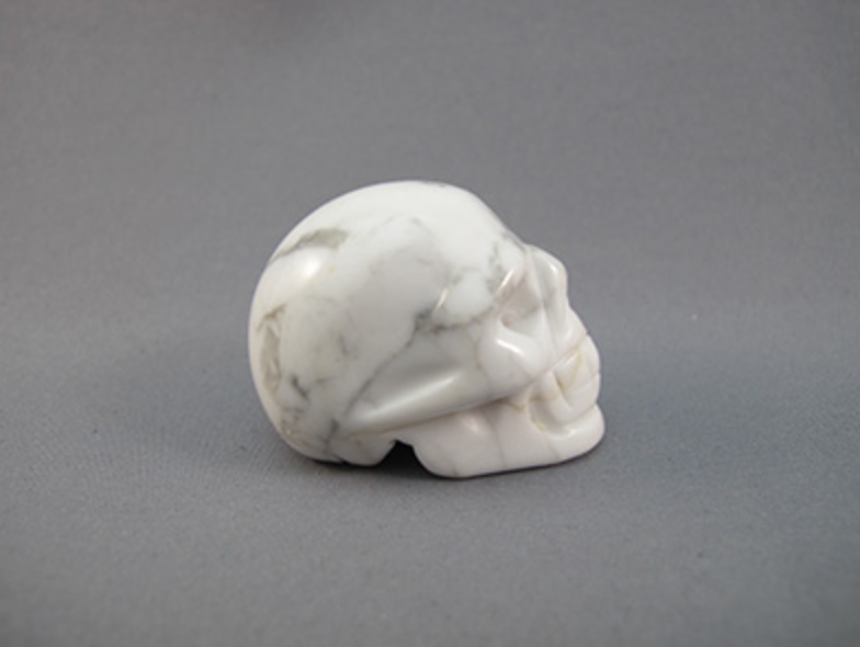 HL-S-45 : Howlite Crystal Skull