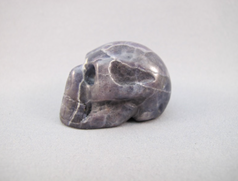 IO-S-40-b : Iolite Crystal Skull - Grade B