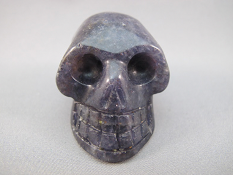 IO-M-90-a : Iolite Crystal Skull - Grade A