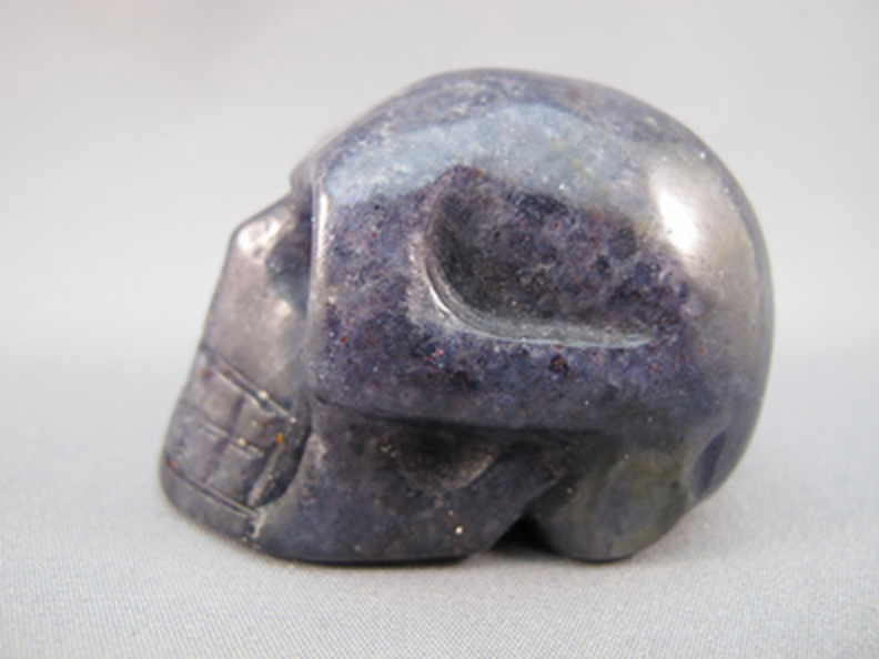 IO-M-90-a : Iolite Crystal Skull - Grade A