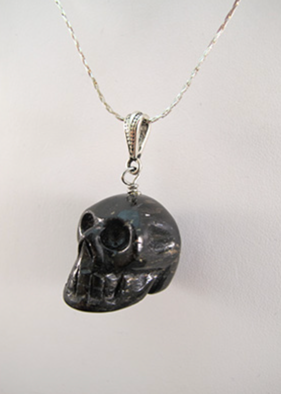 D-LP-N-s : Large Silver & Gold Flash Nuummite  Crystal Skull Pendant