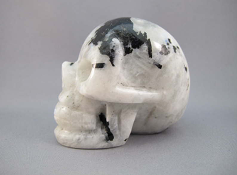 MS-M-350 : Rainbow Moonstone Crystal Skull