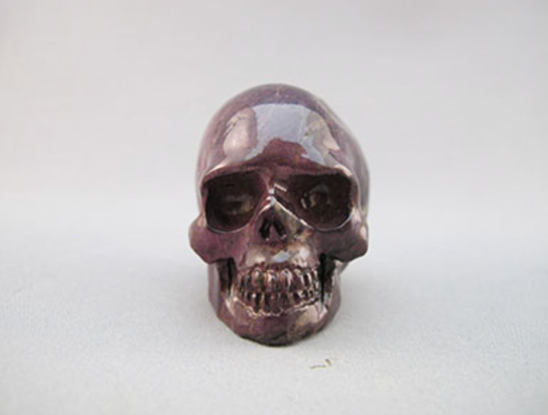 PPW-M-085 : Purpurite with White Crystal Skull