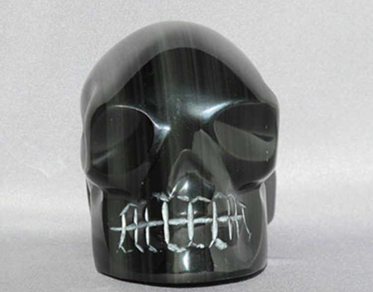 RO-L-577 : Rainbow Obsidian Crystal Skull