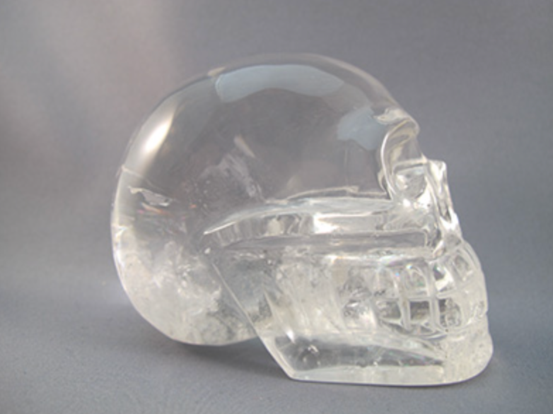 CCS-QR-680 : Camera Rainbow Quartz Crystal Skull