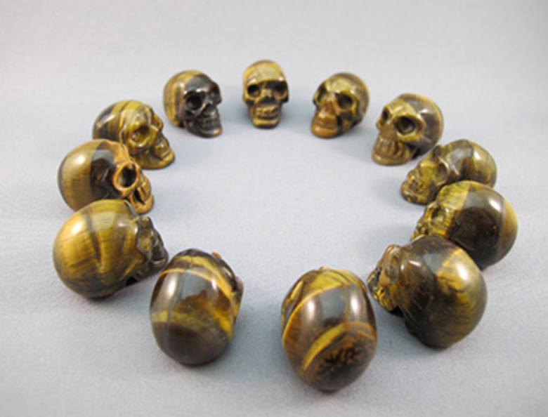 CS-12-TI : Tiger Iron 12 Crystal Skulls Set