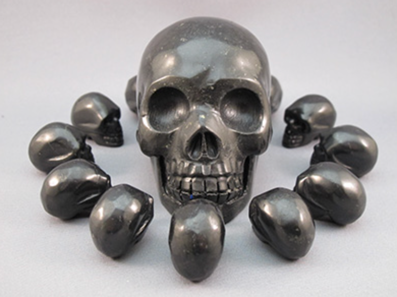 CS-13-SH-TS : Trinity Shasta 13 Shungite Crystal Skulls Set