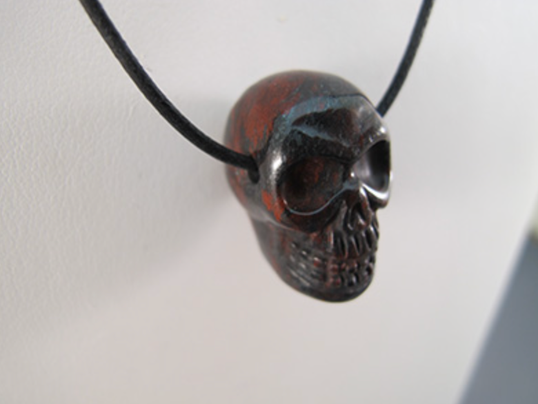DP-PGSDP-B-sh : Stonehenge Bloodstone Crystal Skull Drilled Pendant