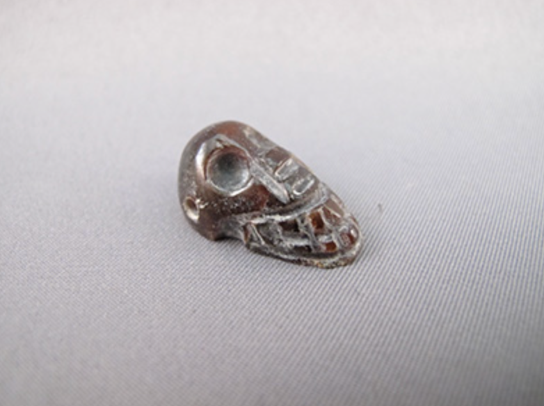 Q-TEF-G :  Q'ero Energized Garnet Third Eye Flat Crystal Skull